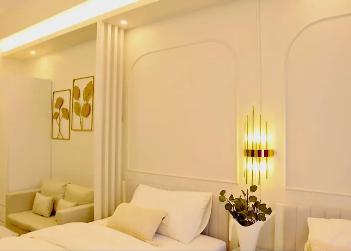 Aparthotel Bai Labi Luxury Lounge 4*